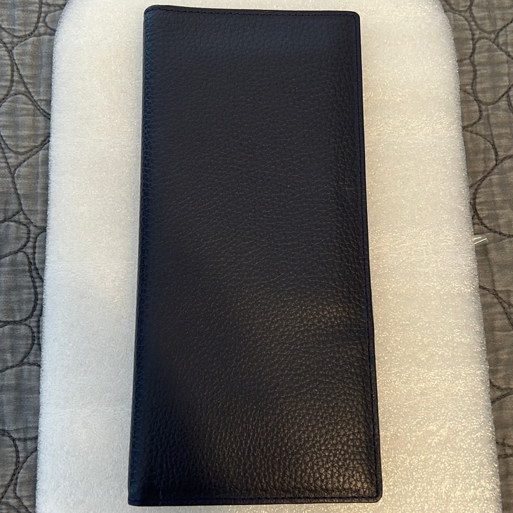 Cuyana Passport Wallet - Navy
